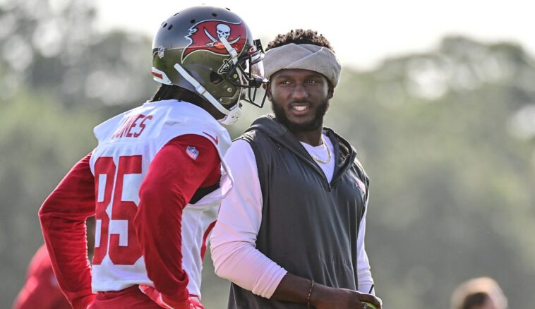 Chris Godwin back on practice field for Buccaneers