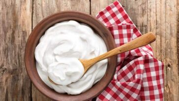 Does curd help in weight loss?