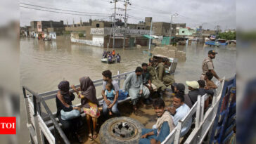 Flood-ravaged Pakistan to deploy Army to assist in relief work