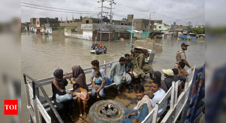 Flood-ravaged Pakistan to deploy Army to assist in relief work