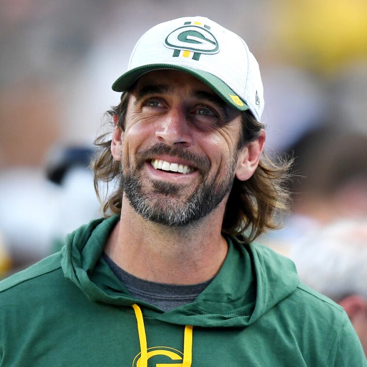 Inside Aaron Rodgers' "Complicated'' Relationship With His Family - E! Online