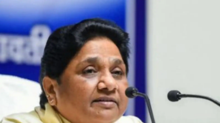 Mayawati Attacks Akhilesh Yadav over Meeting with Jailed Leader Ramakant Yadav, Alleges SP Supports Criminals