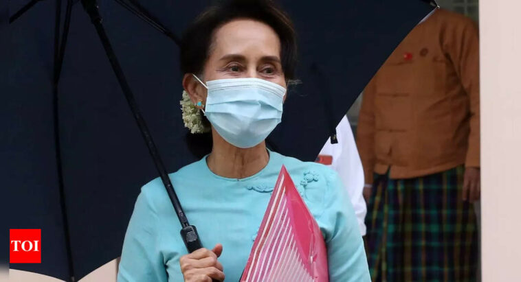 Myanmar court convicts Suu Kyi on more corruption charges