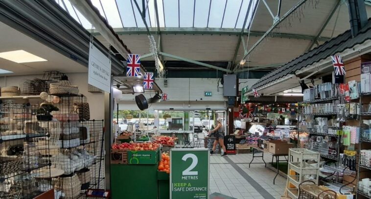 New food hall with inside and outside seating given the green light