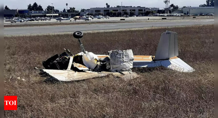 Officials: At least 2 die after planes collide in California