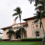 Por qué el FBI allanó la residencia de Trump en Mar-a-Lago