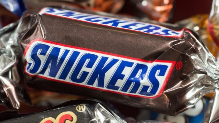 Snickers forced to apologise for ad that infuriated China