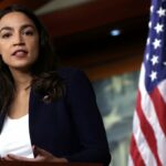 Alexandria Ocasio-Cortez habla sobre Nancy Pelosi y el ambiente hostil en la Cámara