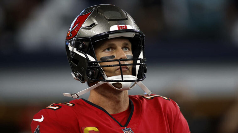 Buccaneers' Tom Brady reportedly 'decided by himself' to un-retire, return for 2022 NFL season