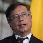 Colombian officials met FARC dissidents, president’s tweet shows