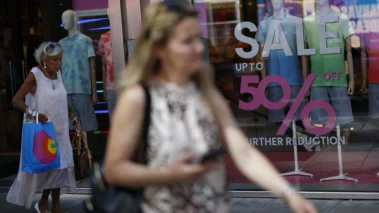 Drop in UK consumer spending dents business activity in August