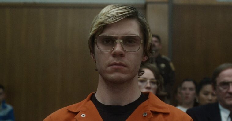 Evan Peters Transforms Into Jeffrey Dahmer For Netflix's New True-Crime Series