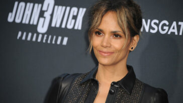 Halle Berry Responds Perfectly To Twitter User Who Confused Her With Halle Bailey, The New Star Of ‘The Little Mermaid’