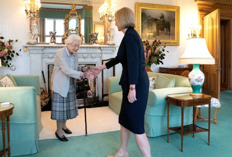 La reina Isabel murió dos días después de que Liz Truss se convirtiera en la 15ª PM