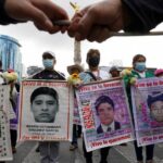 Mexico: Prosecutor in missing students probe resigns