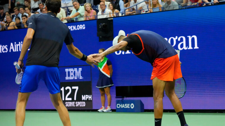 Nick Kyrgios upsets No. 1 Daniil Medvedev in U.S. Open, despite 'bonehead' play