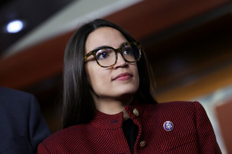 Ocasio-Cortez se muestra pesimista ante la idea de postularse para presidenta