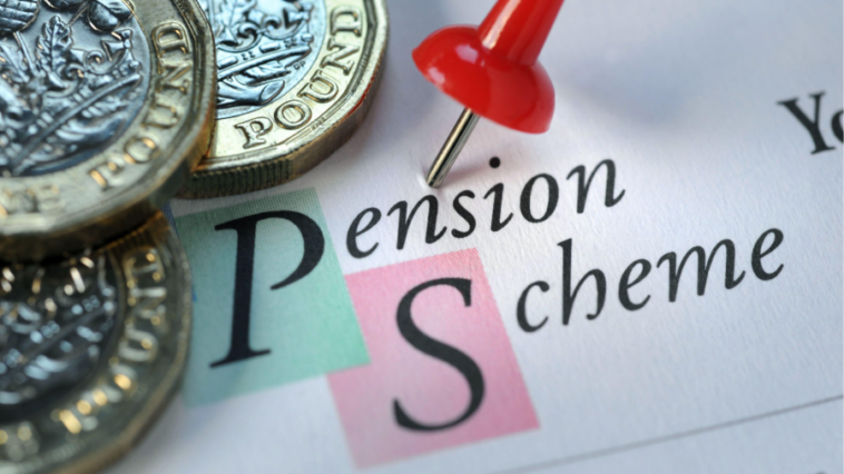 Report bosses who push workers to exit pension plans, says UK regulator