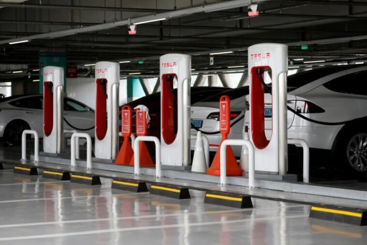 Tesla Asks Twitter Users to Pick Next Supercharger Location via a Poll