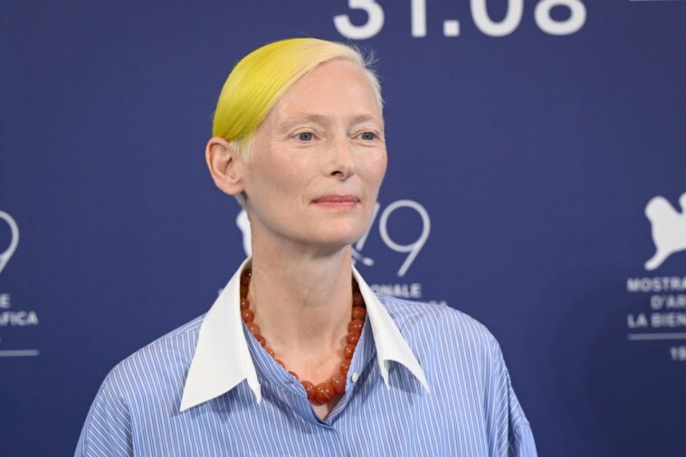 Tilda Swinton Honors Ukraine With Yellow Hair at Venice Film Festival for ‘The Eternal Daughter’ Photo-call