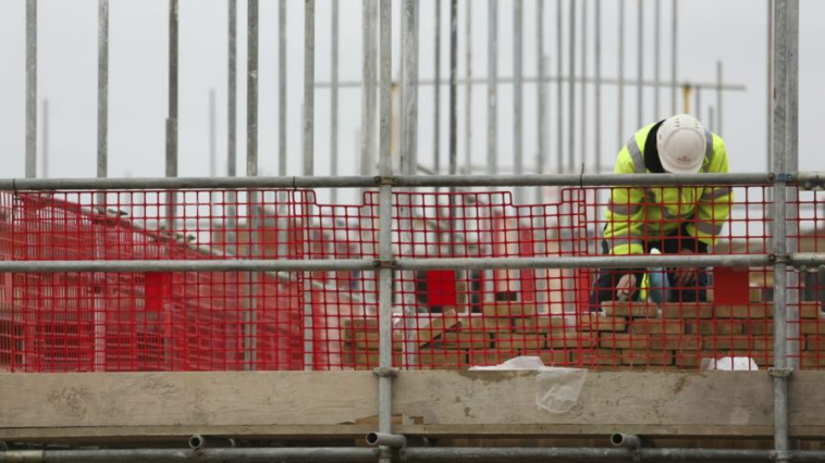 UK housebuilders’ shares tumble on gloomy house price predictions