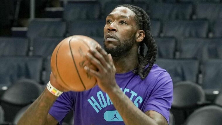 Watch: 76ers' Montrezl Harrell chats with cops about NBA during weed stop