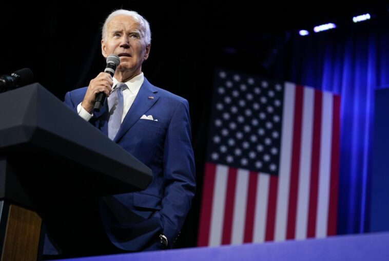 Biden, Mexican president discuss immigration, summit