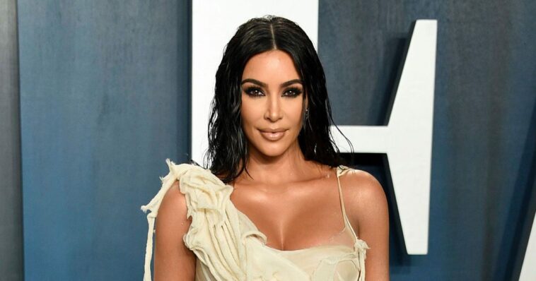 Kim K. Pens Sweet Tribute to Late Father Robert on Anniversary of His Death