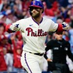 Phillies oust Padres, seal first WS bid since 2009