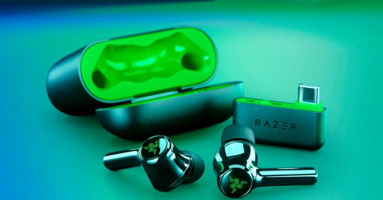 Razer’s noise-canceling wireless earbuds are coming to Xbox and PlayStation