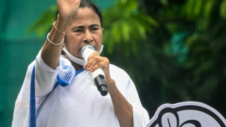 Bengal CM Mamata Banerjee Seeks Probe by Judicial Commission Under SC into Morbi Bridge Collapse