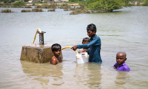 Human rights belong at the heart of climate change debate, urges Türk