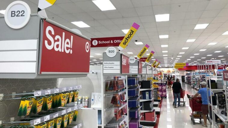 Target shares tumble on gloomy holiday outlook