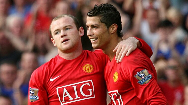 Manchester United's Wayne Rooney celebrates scoring his sides second goal with Cristiano Ronaldo