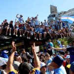 Argentinians ecstatic as World Cup winners return for parade