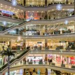 Retail Traffic Data Highlights 2022 Holiday Winners and Losers