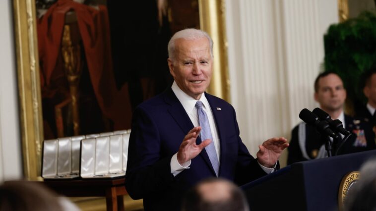 Biden awards Presidential Citizens Medals on two-year anniversary of Jan. 6 Capitol riot