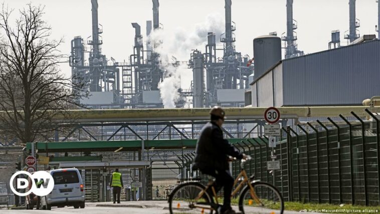 German government sued over 'failure' to meet climate targets