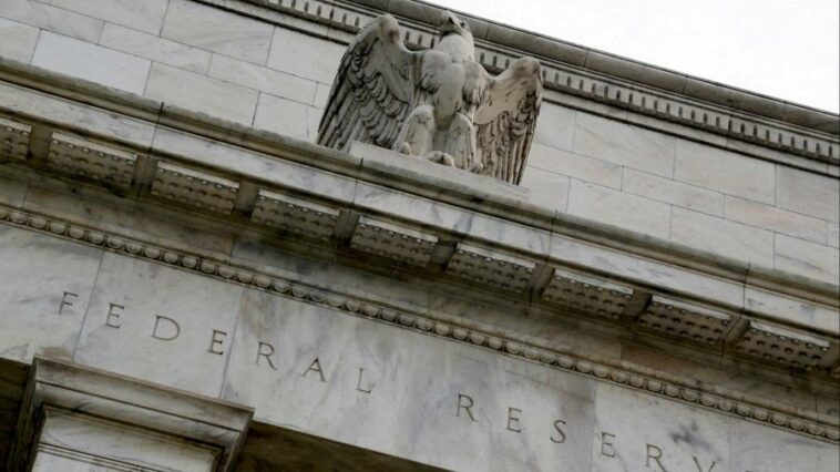 Investors contradict Fed officials on US interest rate reversal