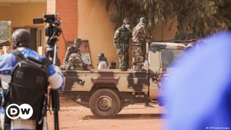 Mali pardons 49 Ivorian soldiers