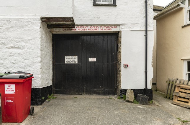 A parking space in a fashionable seaside resort has gone on sale for an extraordinary ??100,000.