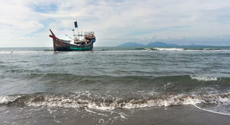 Steep increase in deadly boat journeys reflects Rohingyas’ desperation: UNHCR