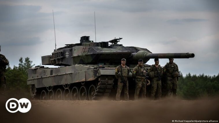 Ukraine updates: Germany vows to back Kyiv amid tank dispute