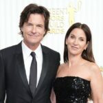 Jason Bateman Shares Kiss With Wife Amanda After SAG Awards Win