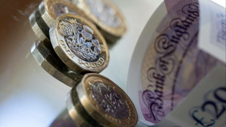 Sterling drops as inflation data points to Bank of England pause