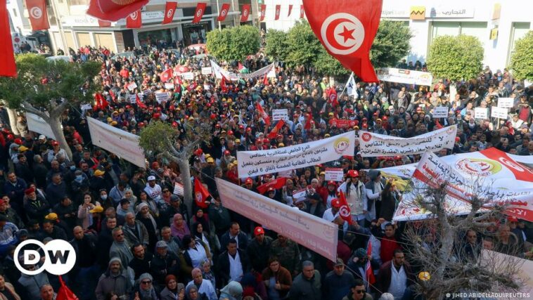 Tunisia expels European Trade Union chief for 'interference'