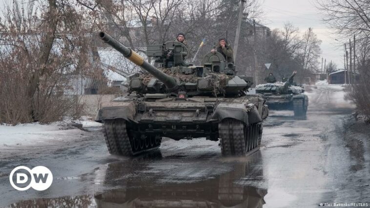 Ukraine updates: Fighting around Bakhmut 'extremely tense'