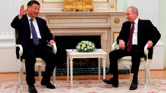 FirstFT: Xi-Putin’s ties on display at the Kremlin