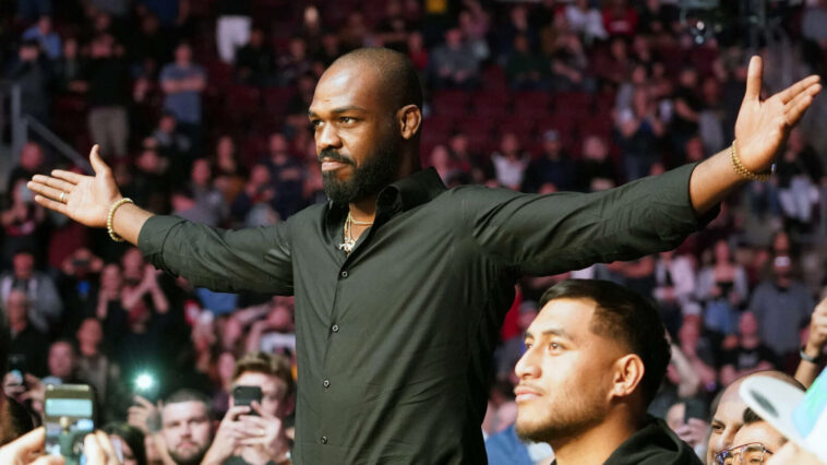 Jon Jones submits Ciryl Gane to win UFC heavyweight title in return