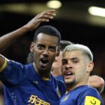 ALexander Isak celebrates his winner at Nottingham Forest with Bruno Guimaraes